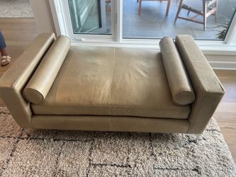 Upholstered leather bench daybed style