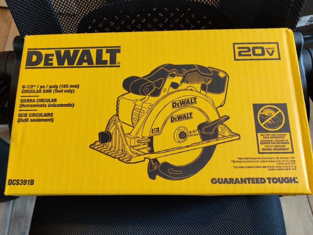 FIRM!! Brand New Sealed DeWalt 20v Circular Saw Skil Saw