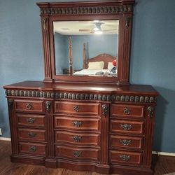 Star Furniture Bow Front Dresser
