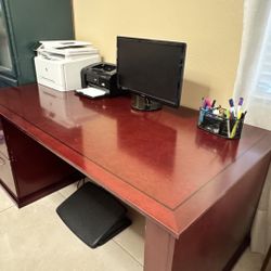 Free Desk