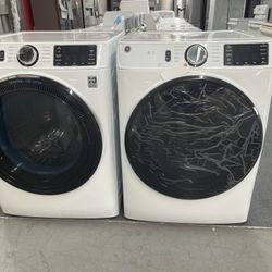 New Scratch And Dent GE Front Load Washer And dryer Set. 1 year Warranty 