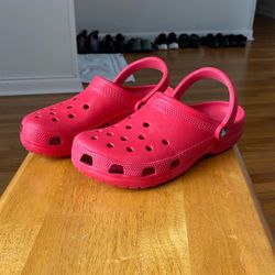 LIKE NEW CONDITION CROCS size 12 Men