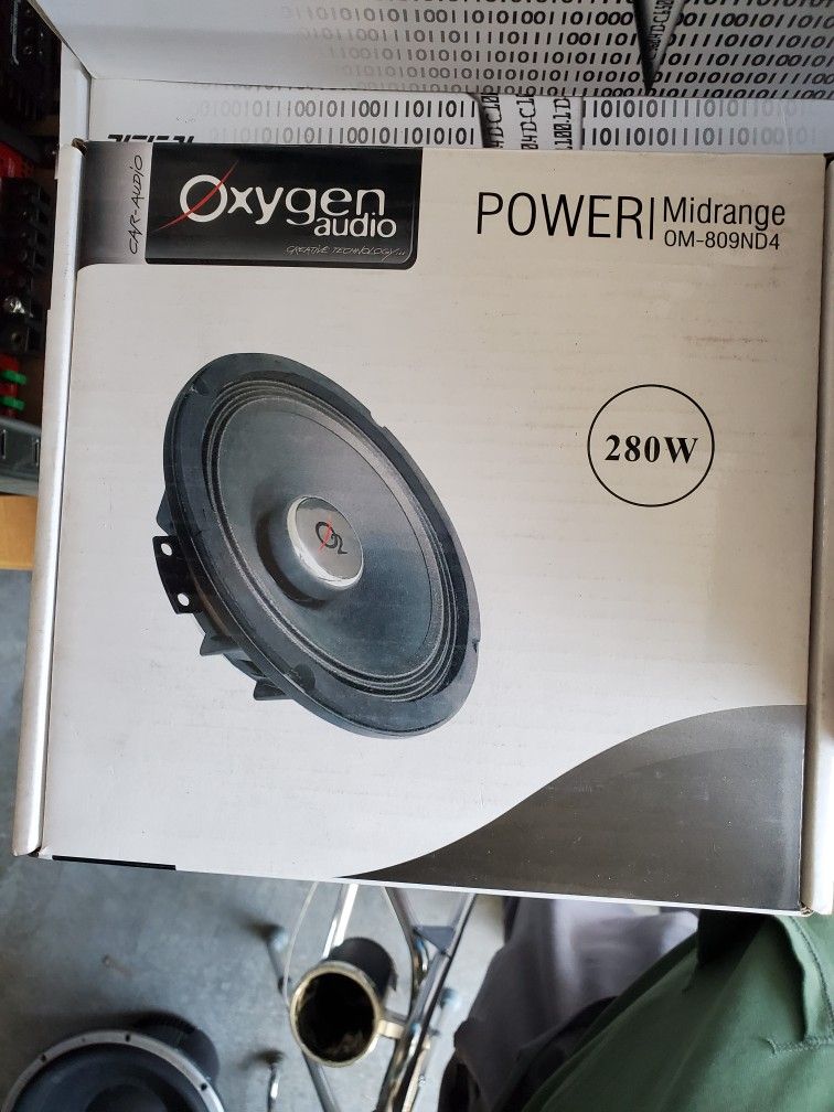 8" Oxygen Audio Speakers 