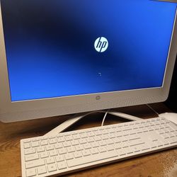 Rarely Used HP Computer All In one desktop Flat Screen Works Great 