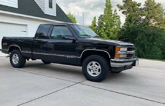 1997 Chevrolet Silverado in very good condition
