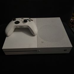 Xbox One S (500 GB)