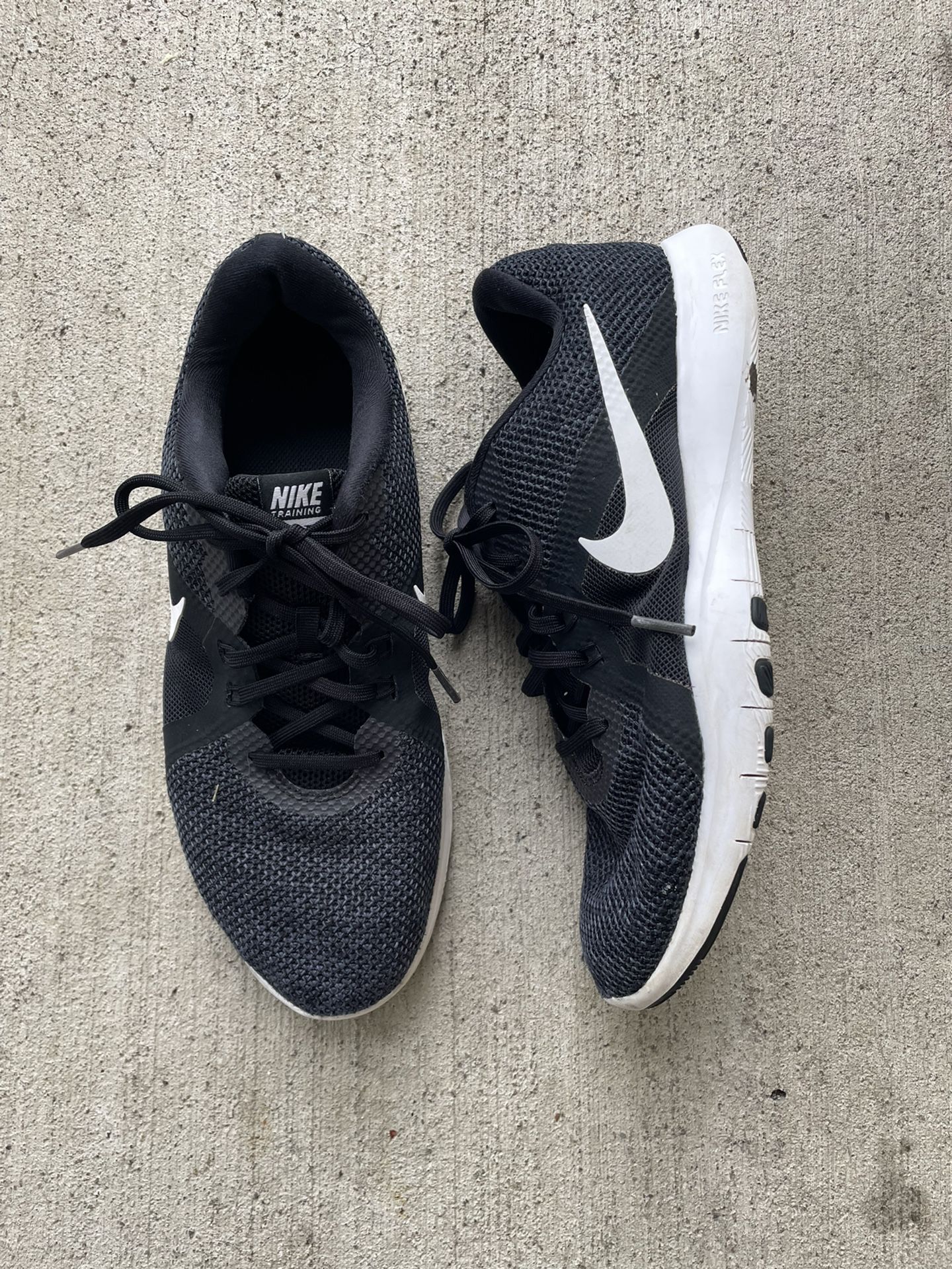 Adoración carbohidrato entidad Nike Womens Flex Trainer 8 924339-001 Black Running size 11W for Sale in  Vancouver, WA - OfferUp