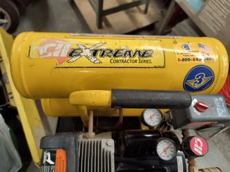 CAMPBELL HAUSFELD AIR COMPRESSOR 4 GAL 3 HP