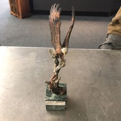 Kitty Cantrell Statue 