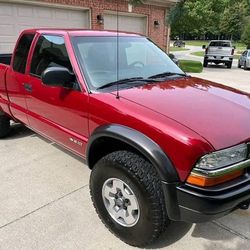 2003 Chevrolet S-10 ZR2 Extended Cab 4x4