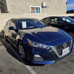 2020 Nissan Altima