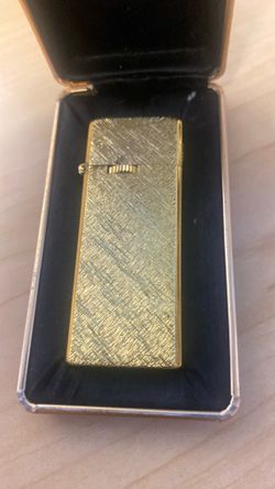 VINTAGE GOLDEN LINE 14KT GOLD PLATED SLIM LIGHTER IN BOX