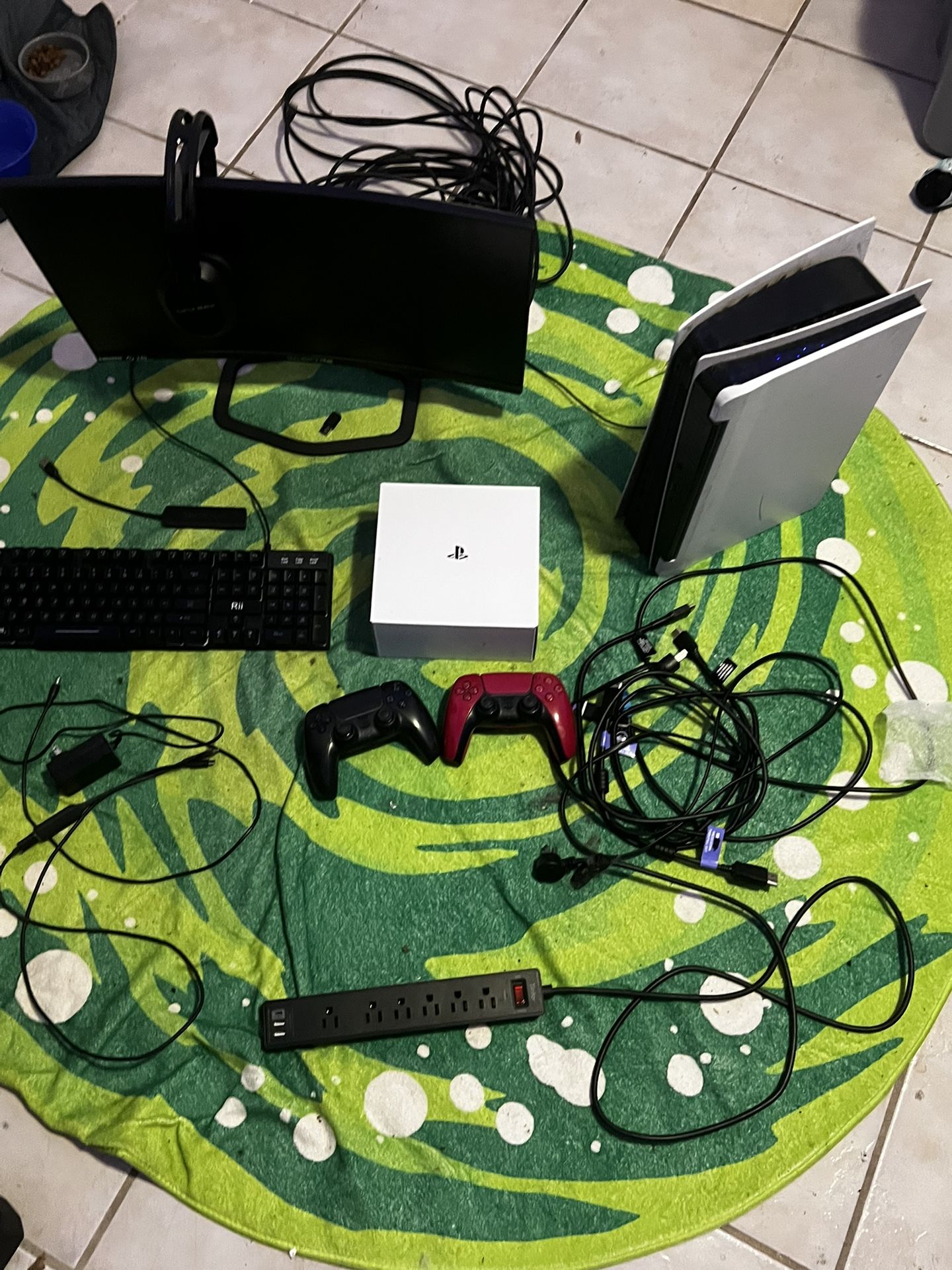 PS5 240 HRTZ MONITOR 32 Inch TV PS5 PRO CONTROLLER