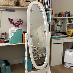 Girls Stand Up Mirror