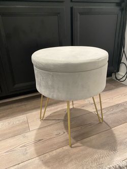 Cushioned Vanity Stool