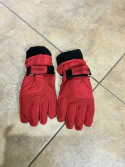  Snow Gloves  Size Med 