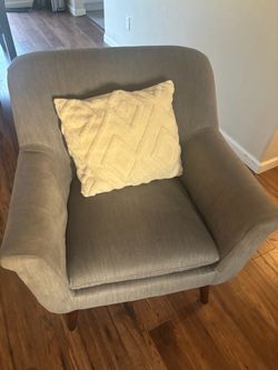 Accent chairs (blue)