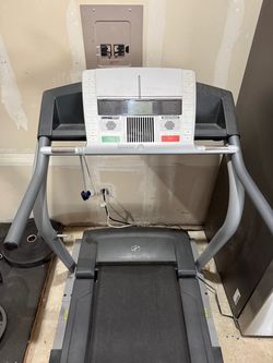 Nordic track running machine space saver foldable