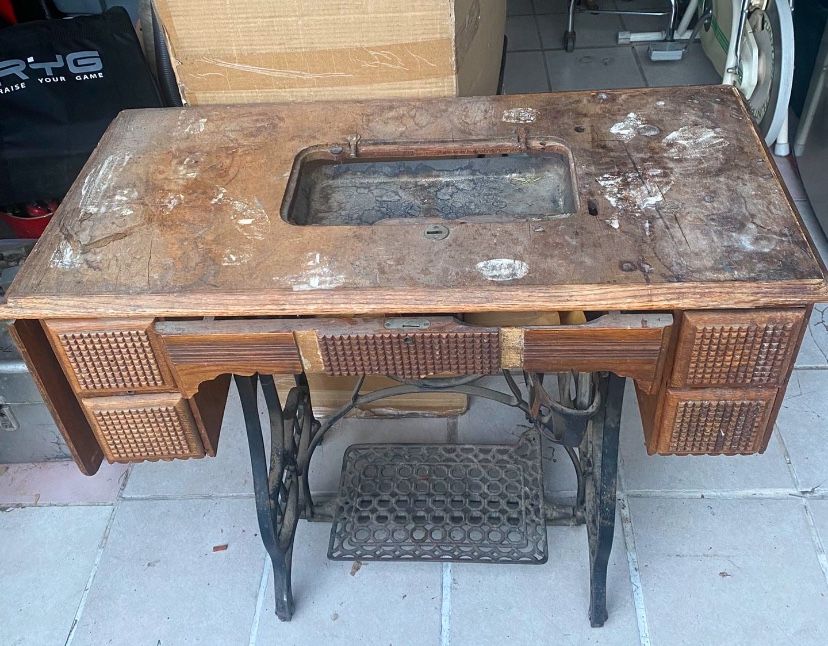 Very Old Wooden Swing Machine Cabinet Take It Only $75