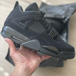 Jordan 4 retro - black cat (2020) size9 $350 obo