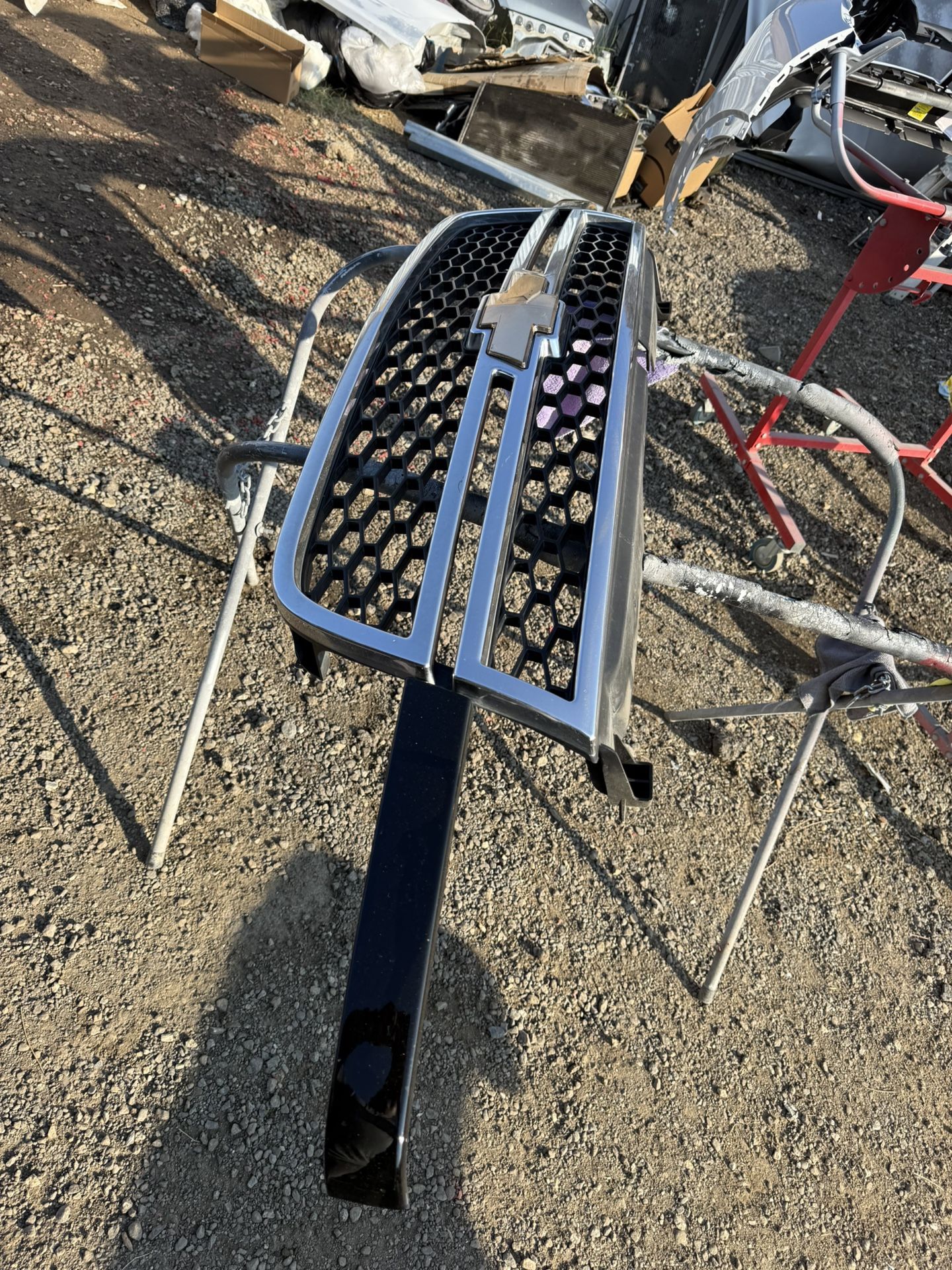 03-06 Silverado Oem Grill