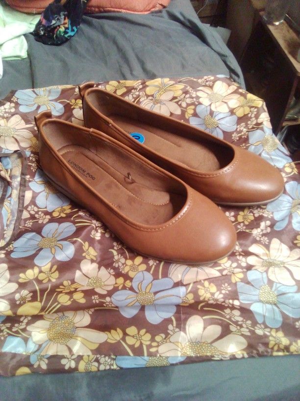 Tan Size 10 Ladies Flats