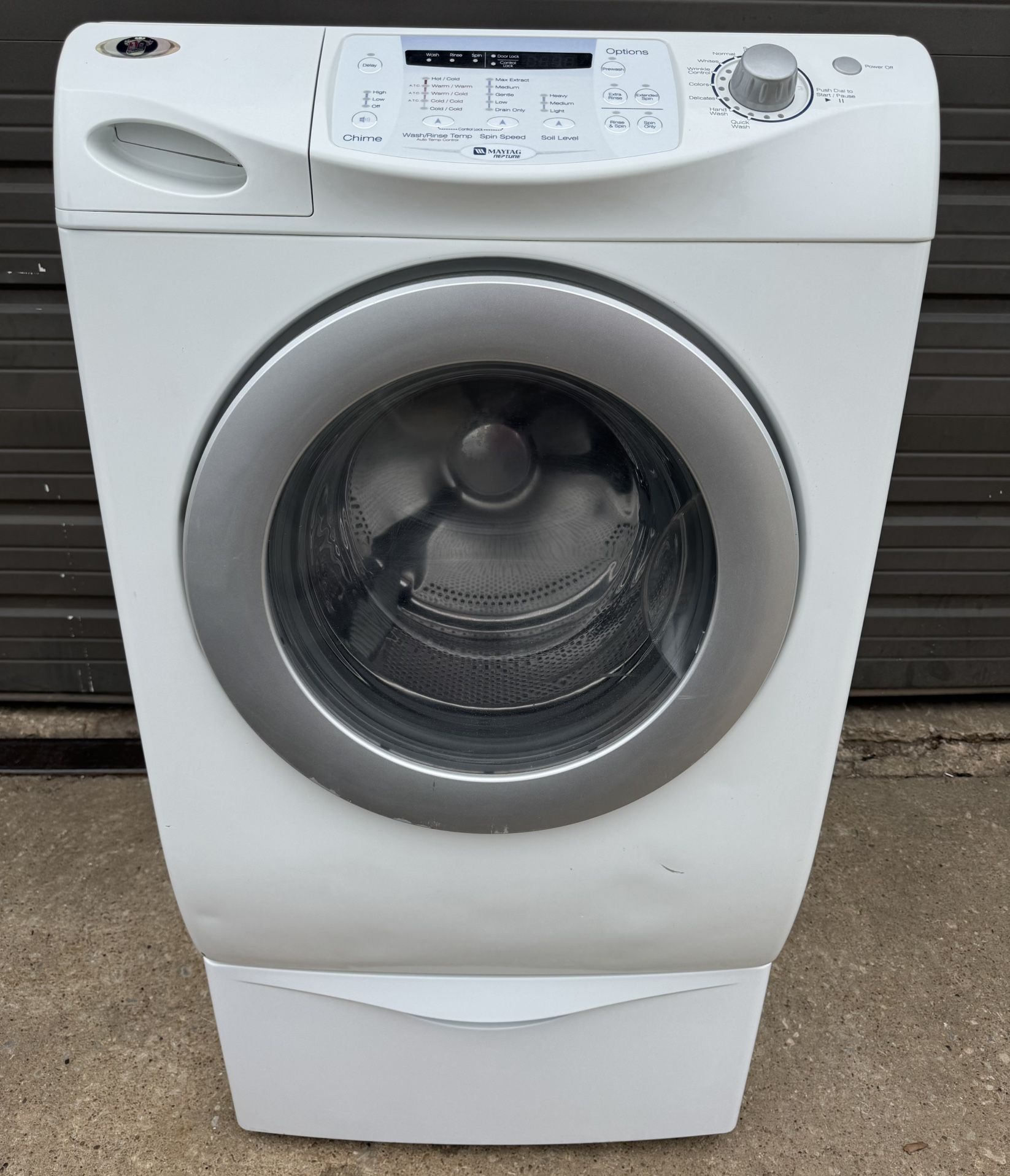Maytag Neptune Oversize Capacity Plus Front Load Washer (can deliver)