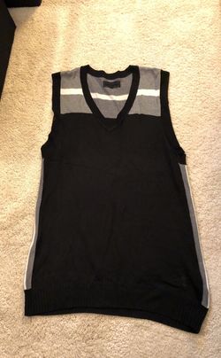 Forever 21 men’s sweater vest