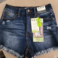 Woman Short