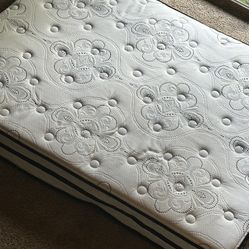 Queen Mattress 