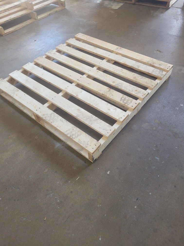 4x4 Wooden Pallet