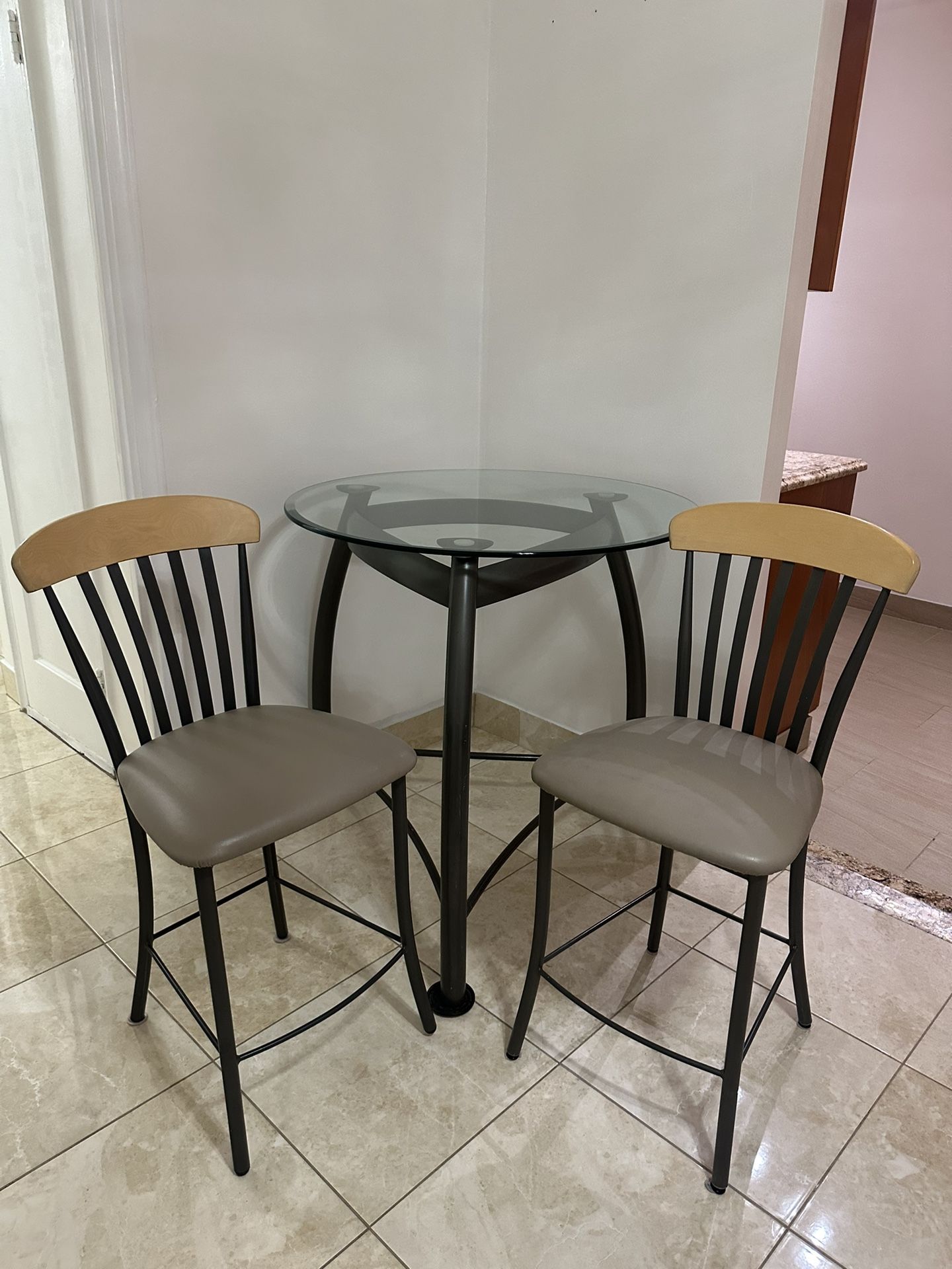 Glass Round Table With 2 Chairs