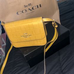 Bags Coach Mustard Croc-Embossed Crossbody Bag with box and bag