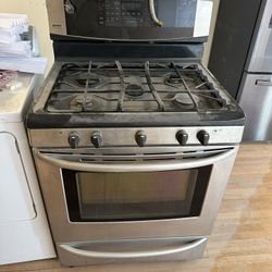 5 Burner Gas Range/ Oven For Sale - Kenmore 