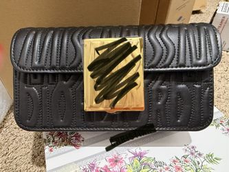 Black Crossbody bag With Strap