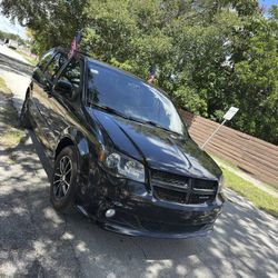 2017 dodge caravan 100k miles $ 3000 down  $500 with credit full price cash $6000