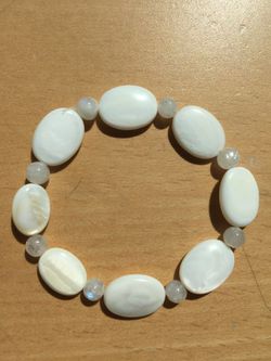 Mother of Pearl and Moonstone Bracelet