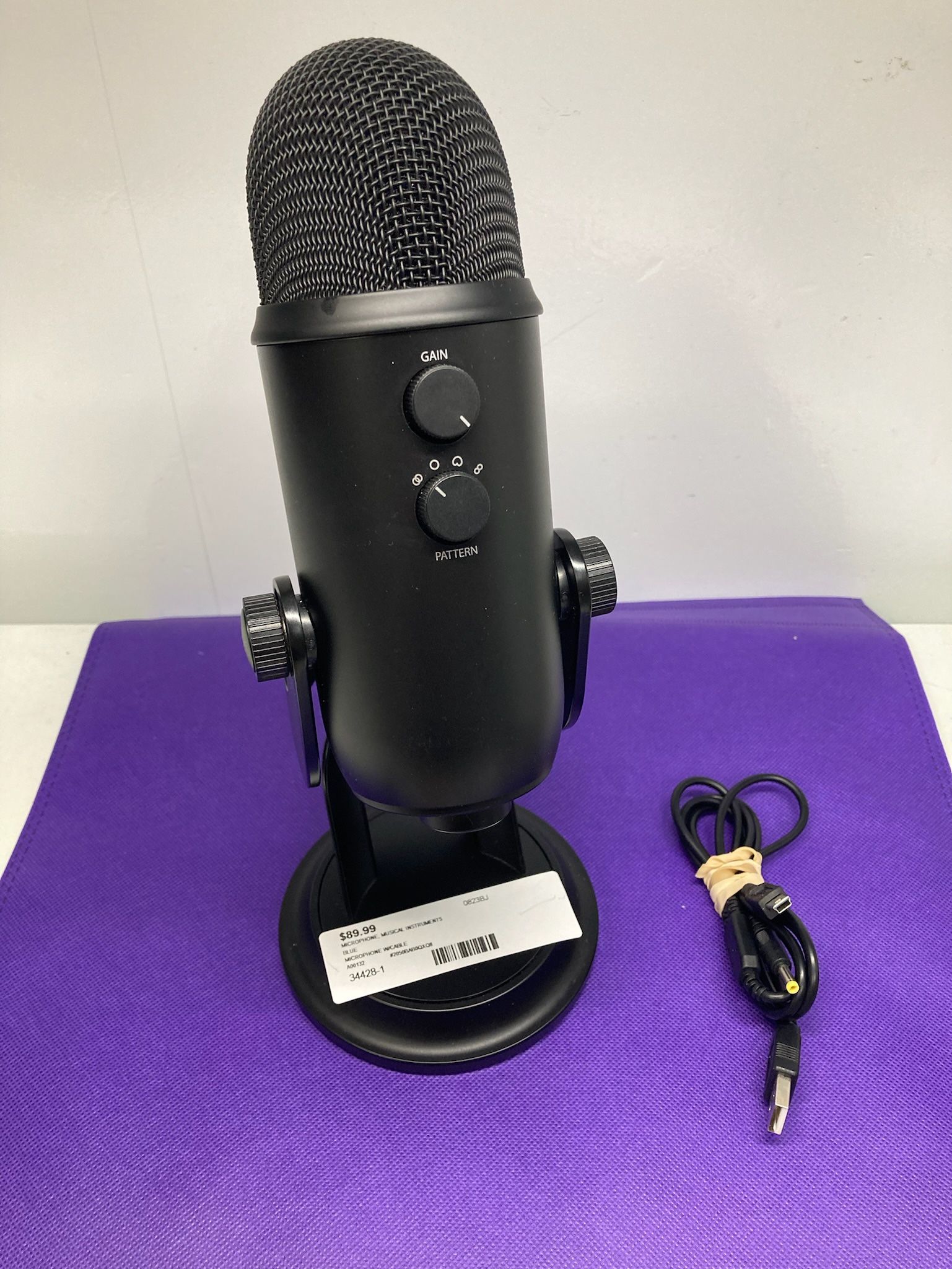 BLUE A00132 Condenser Microphone with Cable