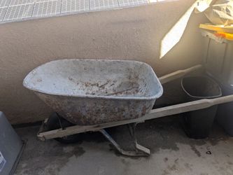 Heavy Duty Wheelbarrow