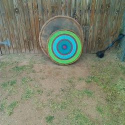 Knife Throwing Target /Outdoor Decor