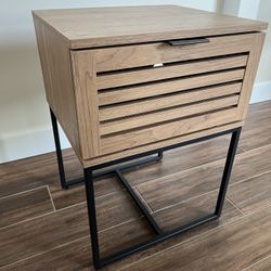 Nightstand 