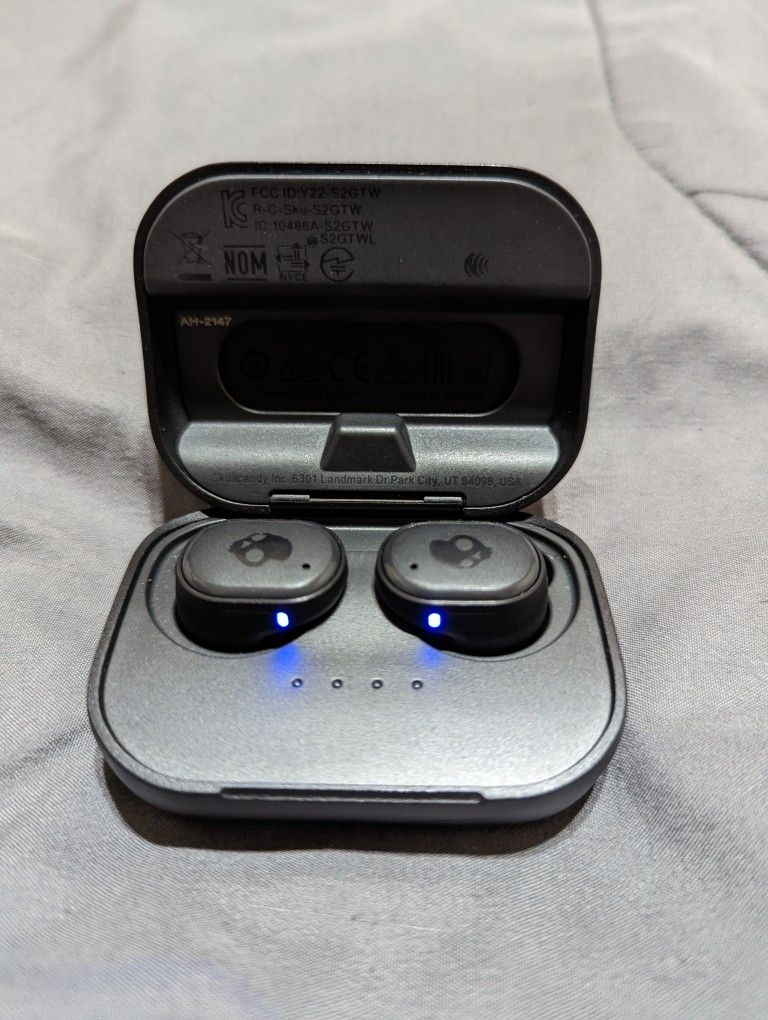 Skullcandy Grind Version With USB C Type Charging | Supports Wireless | 40hrs Battery Backup