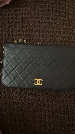2200 authetic Chanel flap original gold