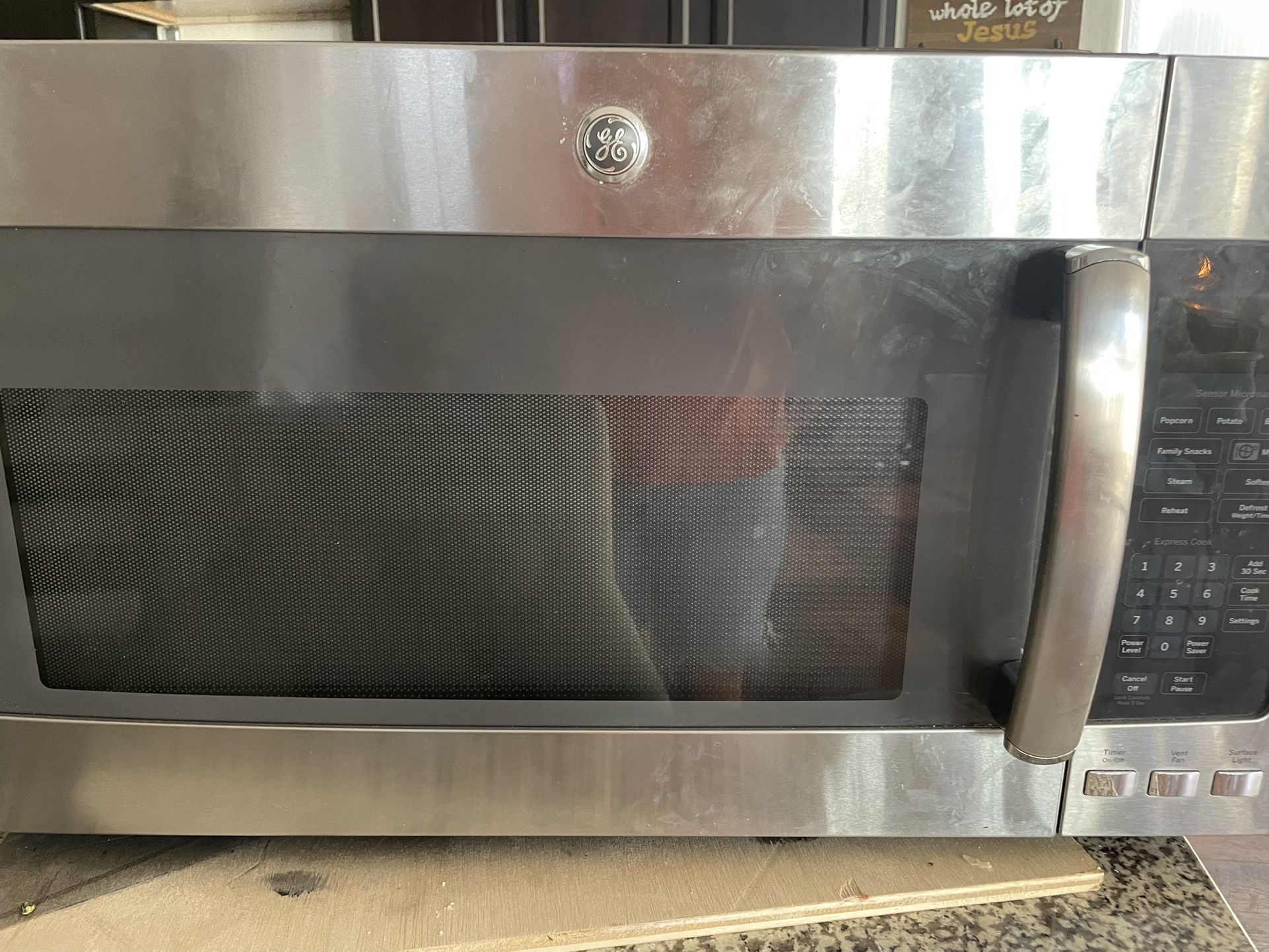 Free Ge Built in microwave