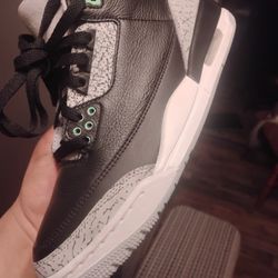 AJ 3 SIZE 8.5 