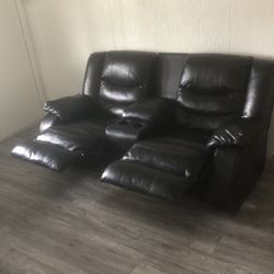 2 Sided Recliner 