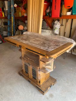 New island / Nuevo y Hermoso comedor rustico para espacios pequeños / Area Noreste / Negociable