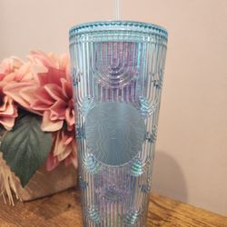 Starbucks- Mermaid Scale Iridescent Venti Tumbler