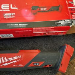 Milwaukee M18 FUEL 18V Lithium-Ion Cordless Brushless Oscillating Multi-Tool (Tool-Only)