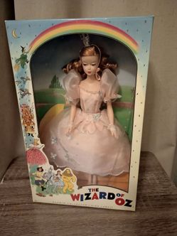 Pink Label Glinda Barbie 2010
